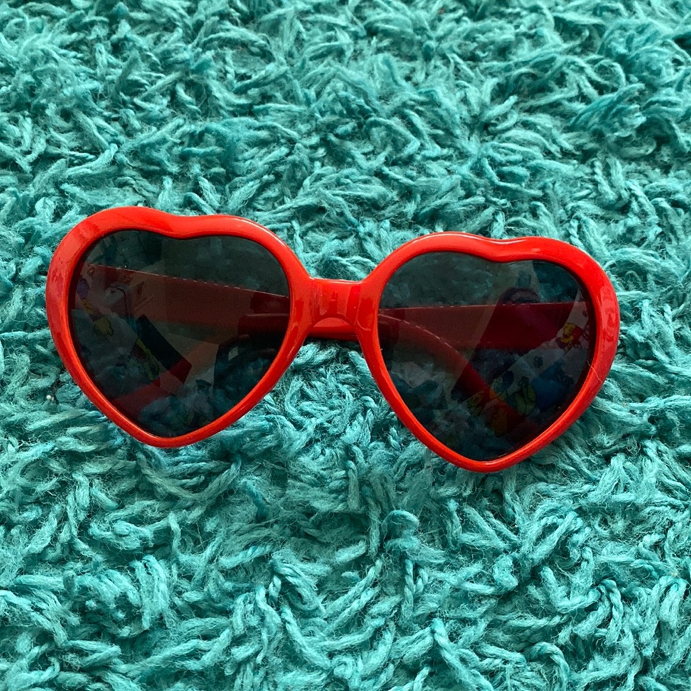 See Hearts! Heart shaped glasses